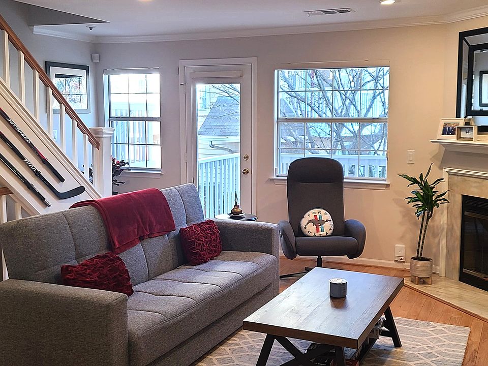 Spacious living room with fireplace