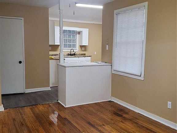 5th image of 52 S Parkwood Dr