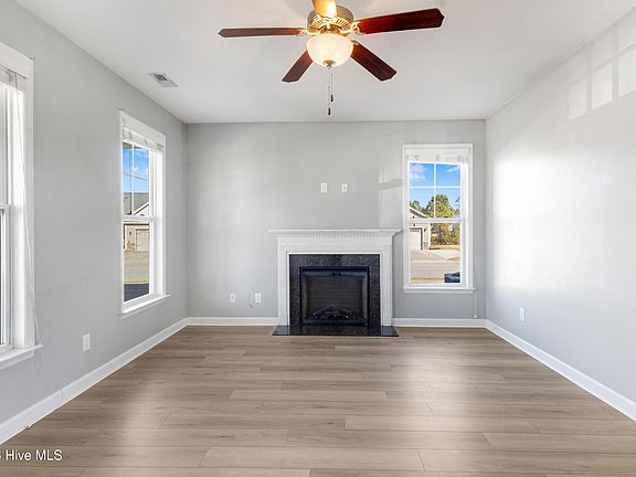 4th image of 501 New Hanover Trail