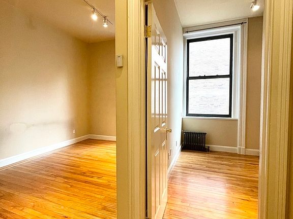4th image of 210 W 16th St APT 6I