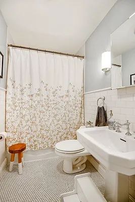 Sold by Compass | media 6