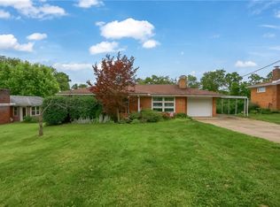 2394 Lynnrose Dr, North Huntingdon, PA 15642