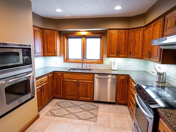 4th image of 4908 Ravine Park Ln