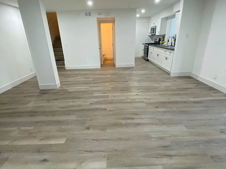 313 E Pine St #18 — Photo 5