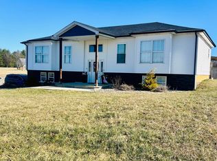 393 Sugar Branch Dr, Big Clifty, KY 42712