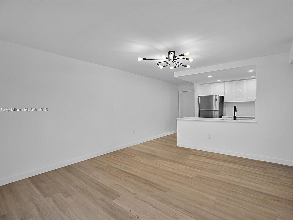1st image of 18800 NE 29th Ave APT 420