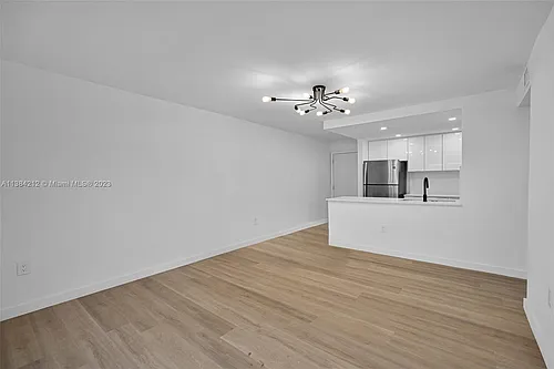 18800 NE 29th Ave #420 Photo 1