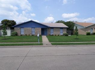 909 Grand Teton Dr, Plano, TX 75023