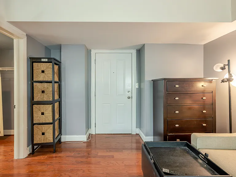 1701 16th St NW #208 — Photo 3