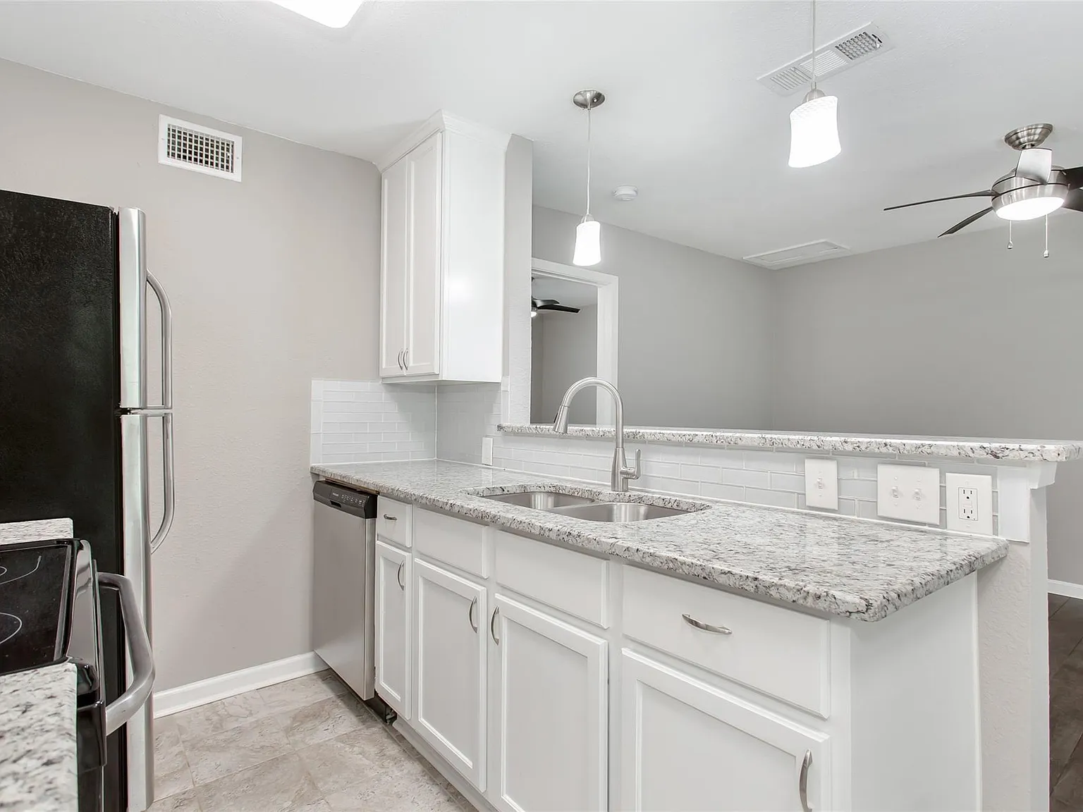 1 bed, 600 sqft, $1,295 — Photo 4