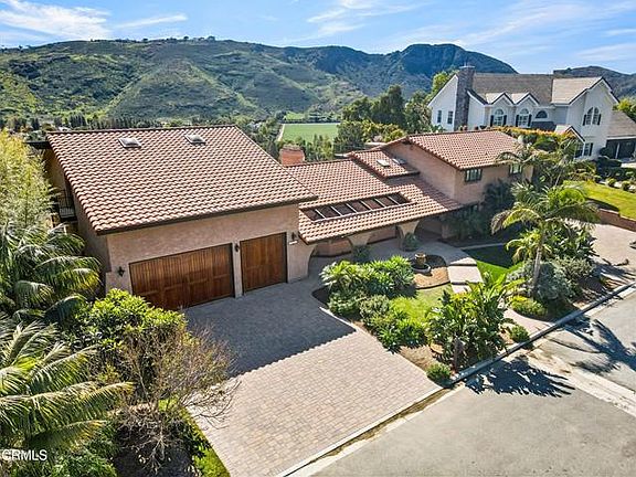 3rd image of 11410 Highridge Ct