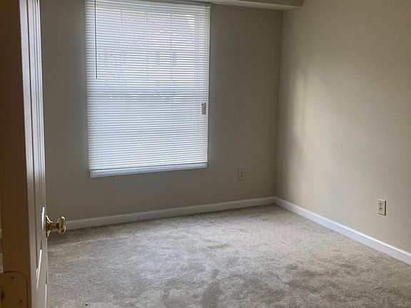 7129 W Friendly Ave APT D, Greensboro, NC 27410 Zillow
