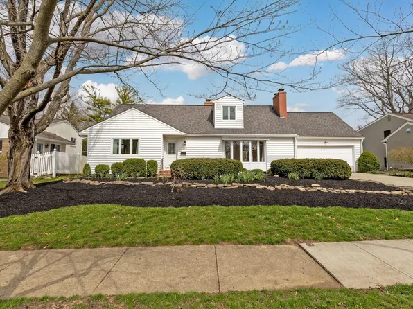 242 W New England Ave, Worthington, OH 43085