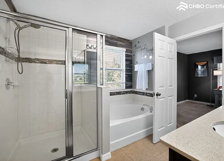 145 Malaga Ave — Photo 32