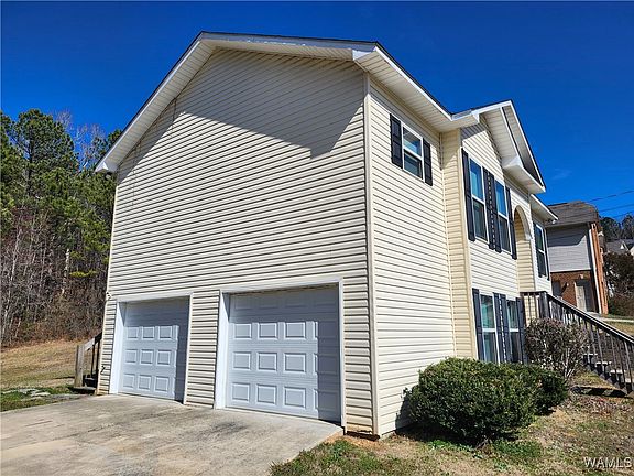 5th image of 975 Moonlite Dr