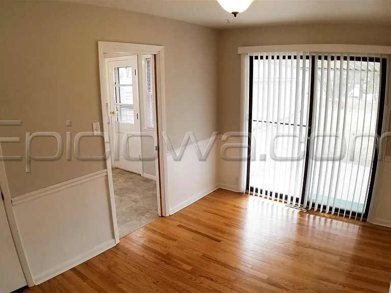 2923 Russell Dr NE — Photo 6