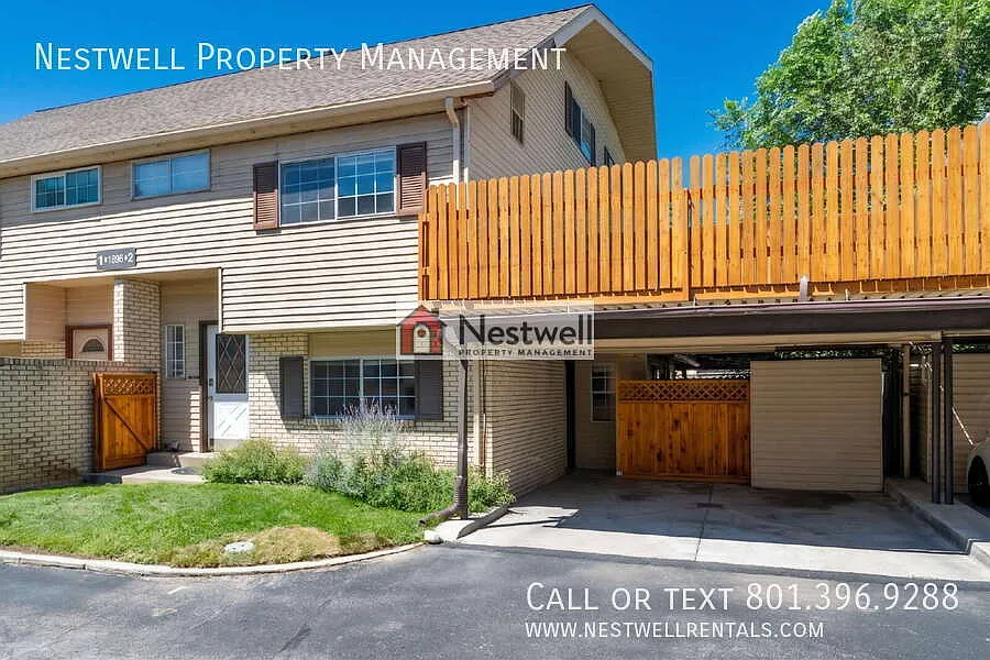 Beautiful End-row townhome in West Valley City! — Photo 2