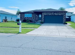 113 Woodgate Dr, Cheektowaga, NY 14227