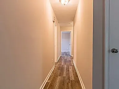 1352 N Hampton Rd — Photo 10