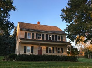 352 W Woods Dr, Lititz, PA 17543