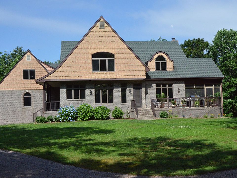 Front View from Driveway