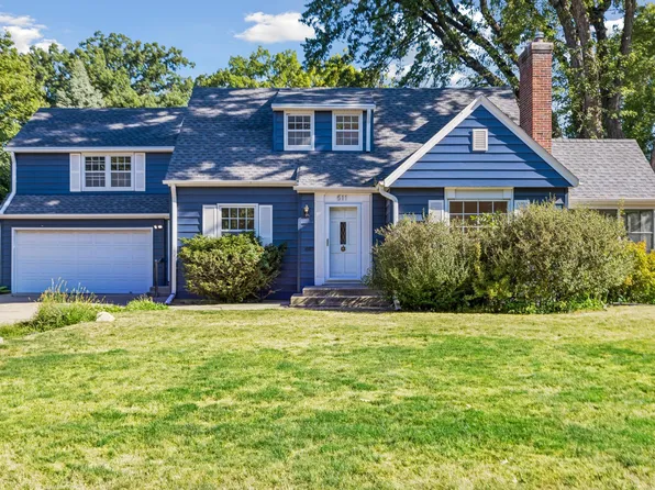 511 Janalyn Cir, Golden Valley, MN 55416