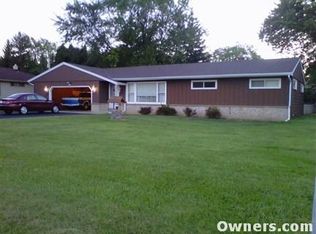 3025 N 124th St, Brookfield, WI 53005