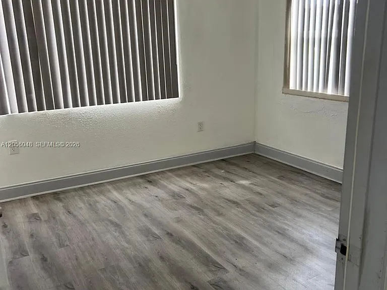1322 SW 7th St #6 — Photo 9