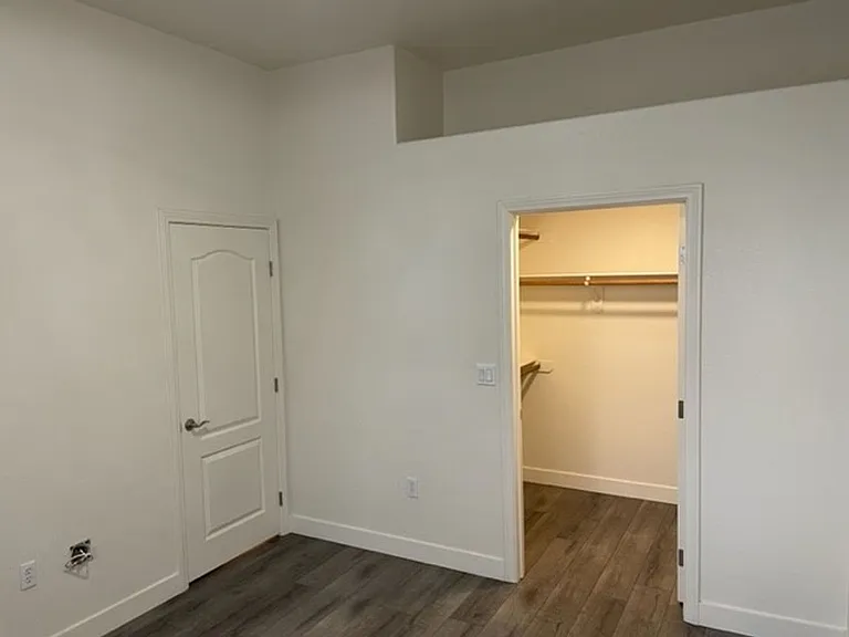 3511 Desert Cliff St #103 — Photo 21