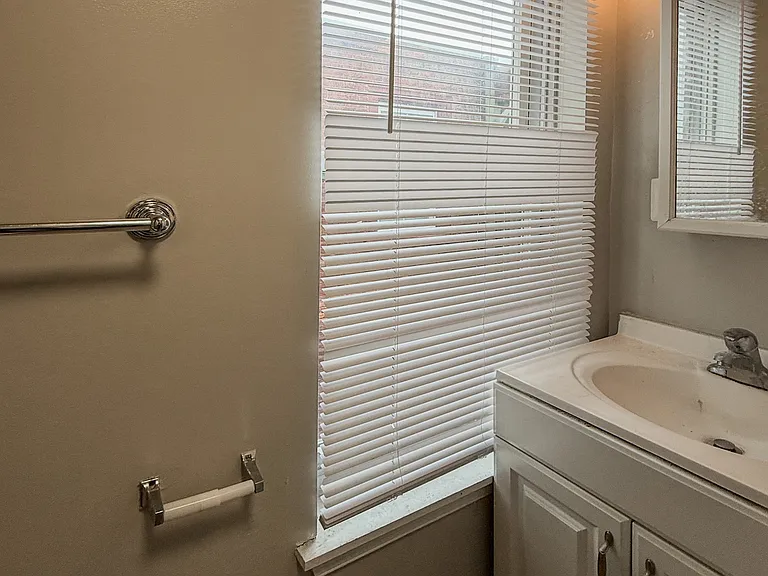 4036 Locust St #H — Photo 22