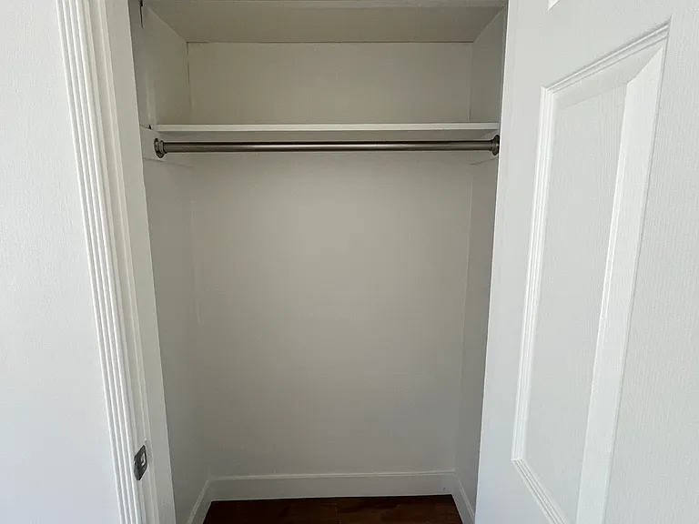 800 N Griffith Park Dr — Photo 5