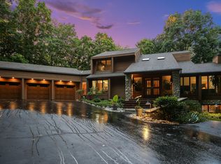 275 Nob Hill Dr E, Colgate, WI 53017