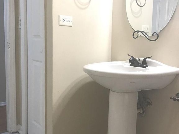 5th image of 282 Old Elm Dr #0