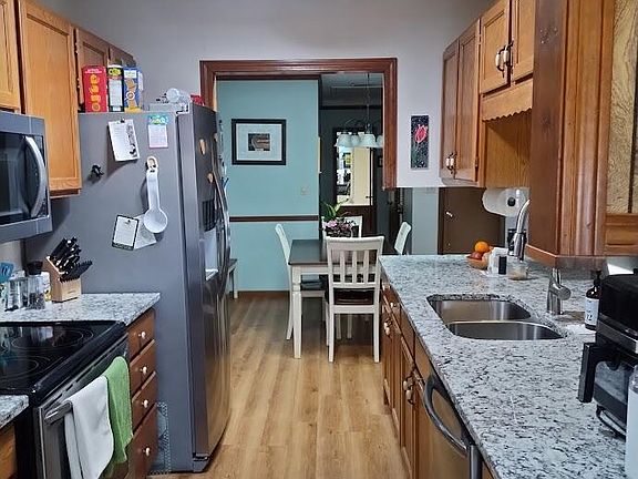 4th image of 122 Dovenshire Dr