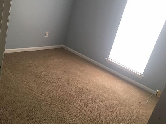 5th image of 6012 Hunters Crossing Ln