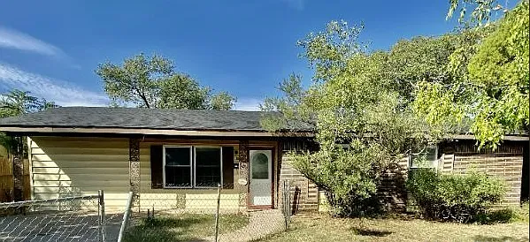 1803 E 1st Pl