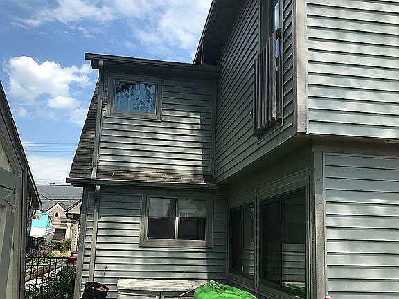 5th image of 38388 Huron Pointe Dr