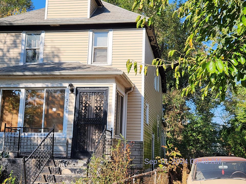 2nd image of 2320 Adams St