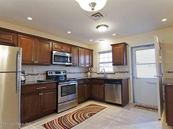 2nd image of 260C Kingston Ct