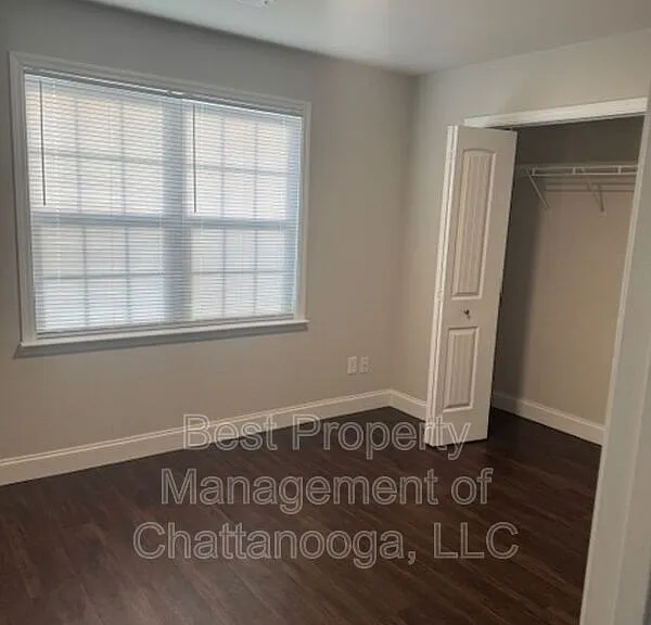 375 Virginia St — Photo 4
