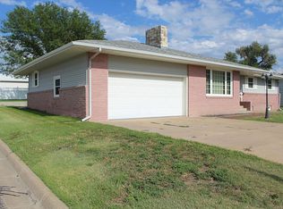 301 Jefferson St, Ellis, KS 67637