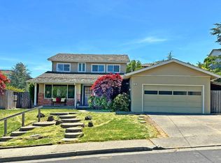 40 De Ford Dr, San Rafael, CA 94903