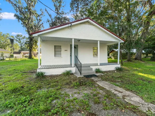 1459 Halsema Rd N, Jacksonville, FL 32220