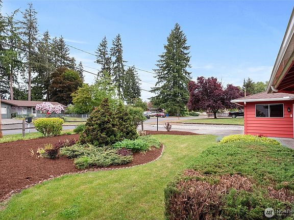 4th image of 12023 107th Avenue Ct E