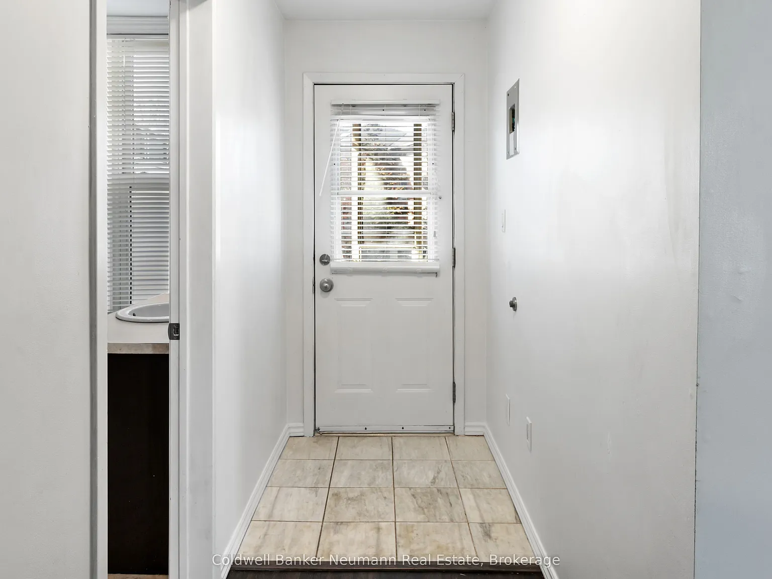 2 bed, $2,400 — Photo 2