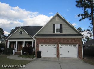32 Eastwood Ct, Lillington, NC 27546