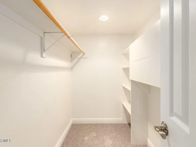 14910 N Kings Way #103 — Photo 6