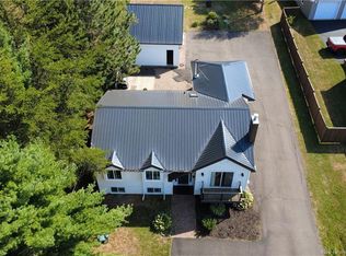 1828 Amirault St, Dieppe, NB E1A 7J8