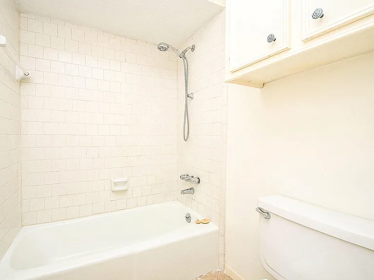 6702 Spring Leaf Dr — Photo 25