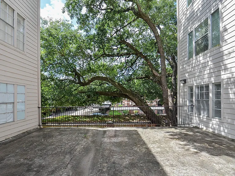2333 Bering Dr #123 — Photo 28